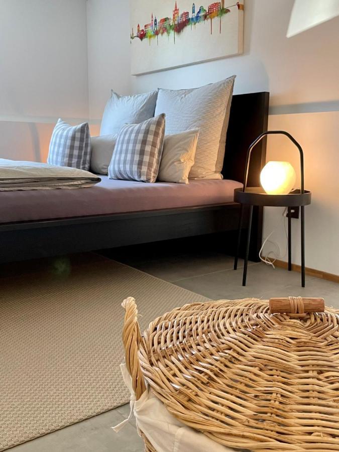Tolle Ferienwohnung Le Gira Mit Eigenem Garten Constança Exterior foto